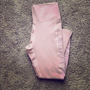 Fabletics High Waisted Cropped Pocket leggings